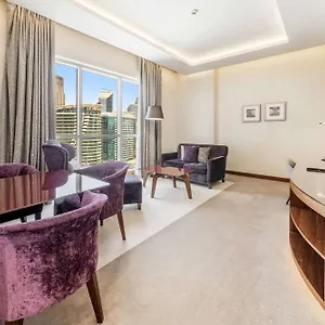 מלון Radisson Blu Hotel, Waterfront, דובאי